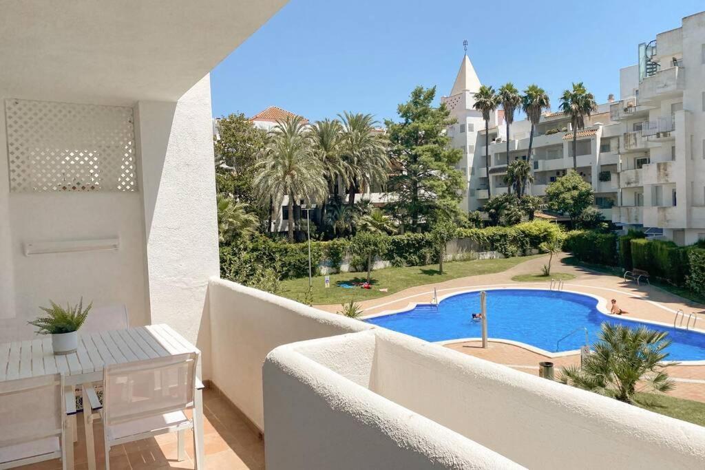 شقة Blue Marina - Terraza, Piscina Y Wifi Gratis روساس المظهر الخارجي الصورة